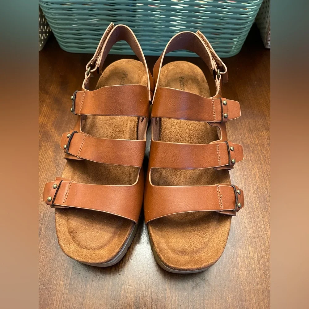 PIERRE DUMAS Essence Flatform Sandal - Picture 6 of 8